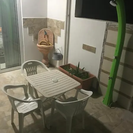Simply British Appartments * קאורה